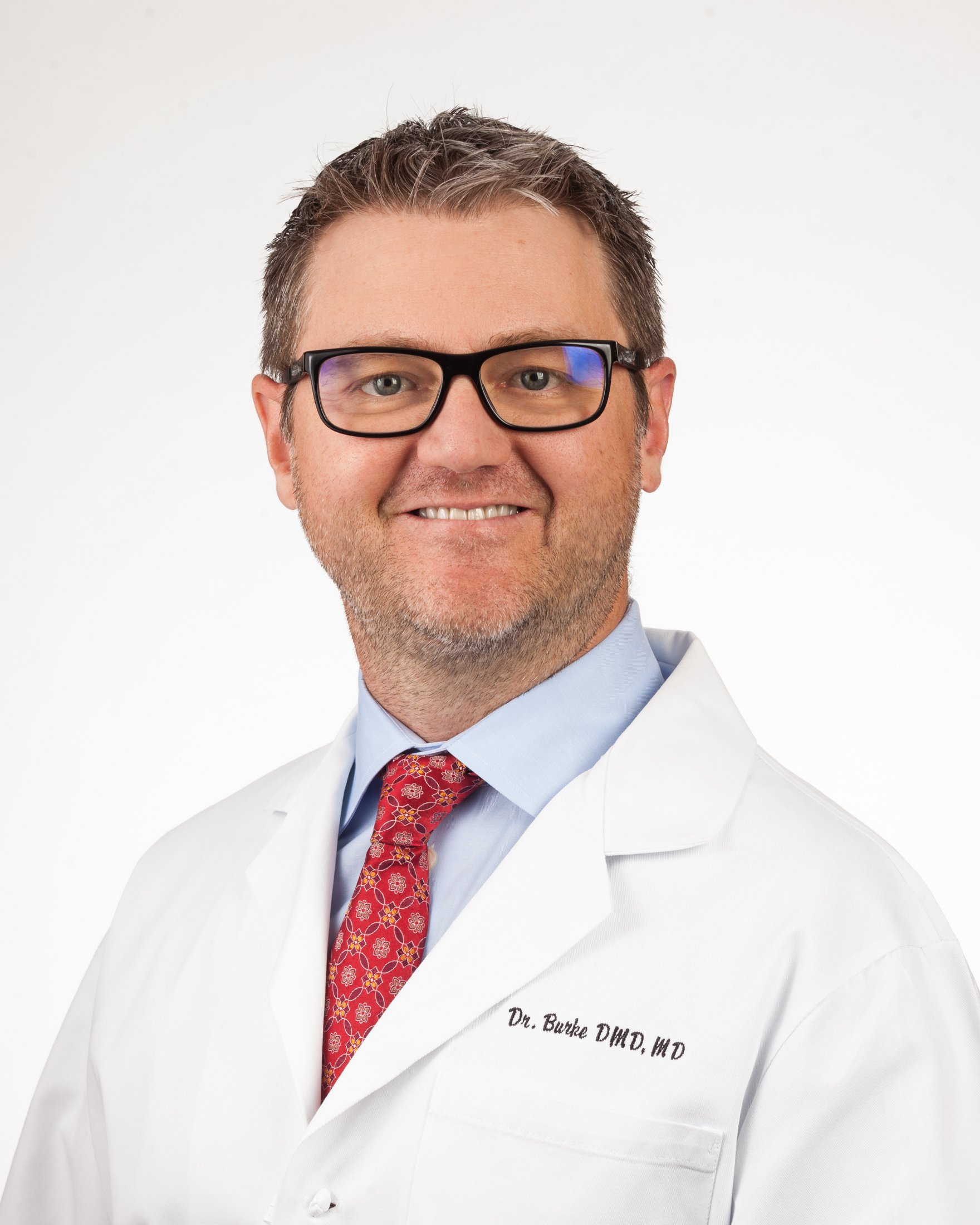Vernon Burke, DMD, MD Cirujano Oral El Paso TX